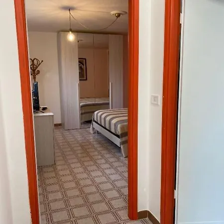 Domus Anxur Apartment *